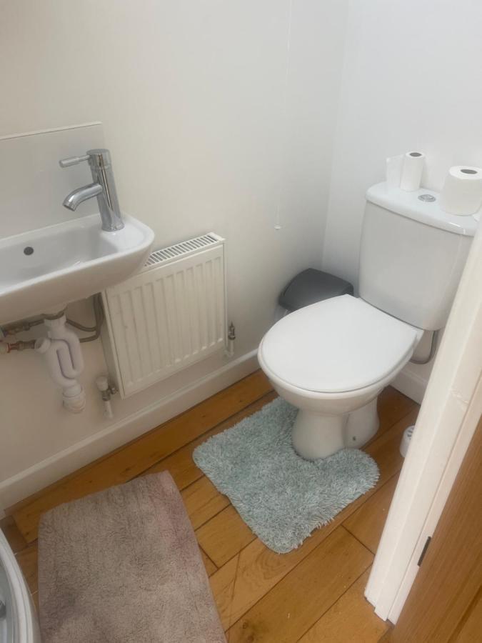 Small Room In Horfield 3 บริสตอล ภายนอก รูปภาพ